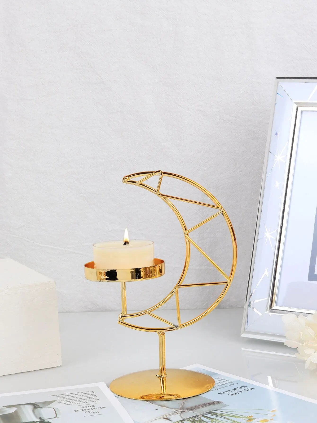 1pc Holder for Candles Moon Shape Stand